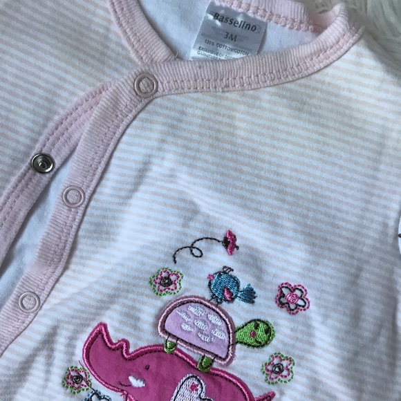 ❌Sold❌💞 Baby One Piece Bodysuit 💞🎀 - Picture 5 of 6